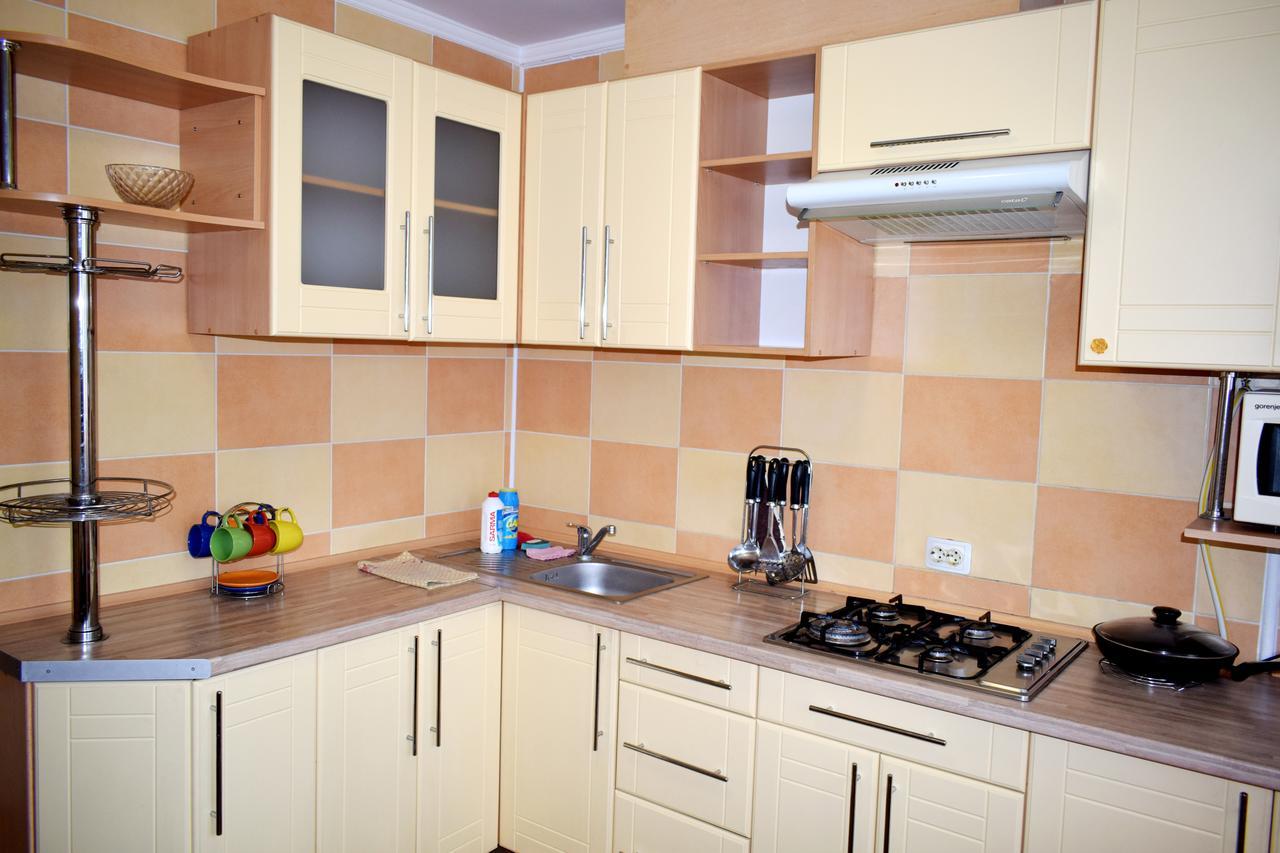 Apartment On Krushelnitskoy 73 Rivne Eksteriør billede