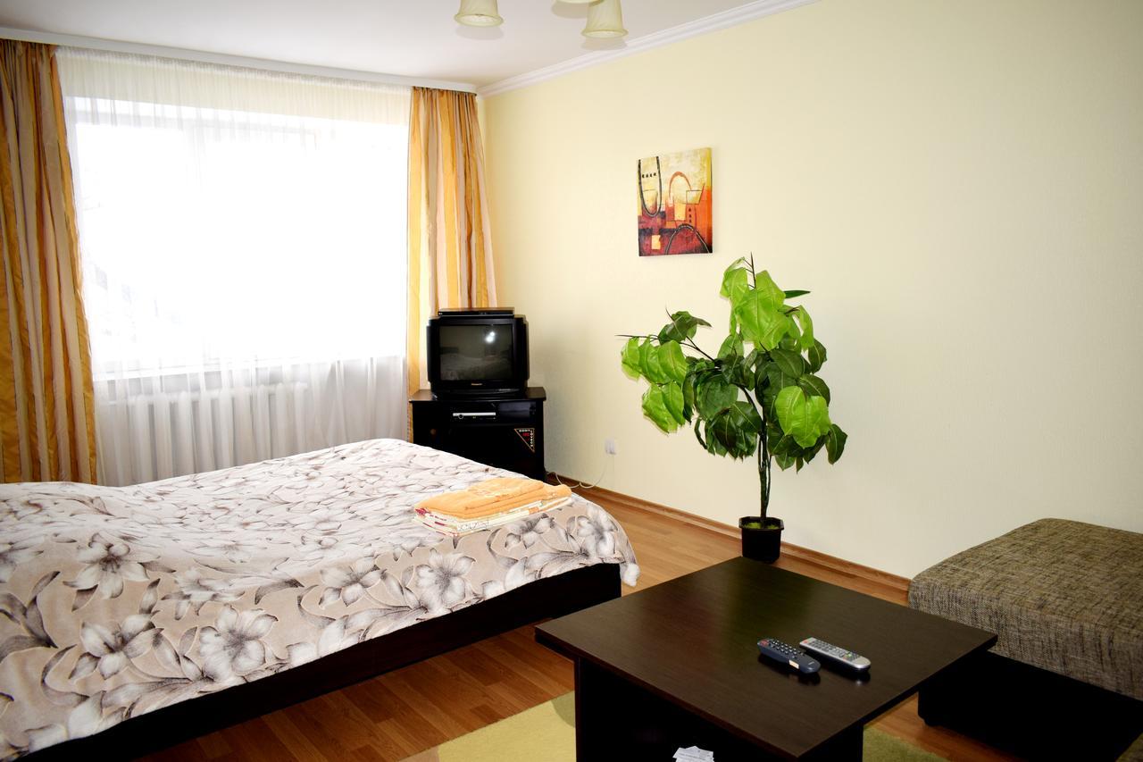 Apartment On Krushelnitskoy 73 Rivne Eksteriør billede
